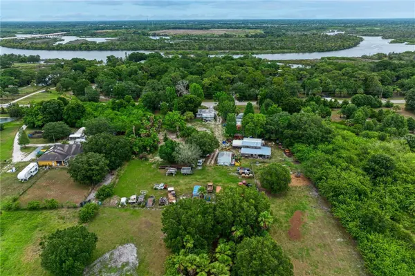 11920 UPPER MANATEE RIVER RD, Bradenton, FL 34212