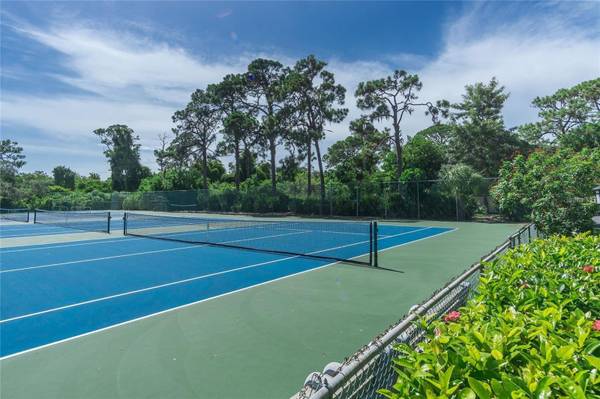 101 WOODLAND PL, Osprey, FL 34229