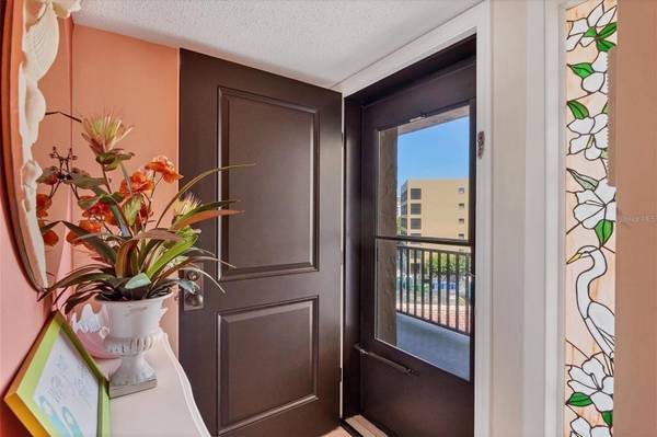 6480 MIDNIGHT PASS RD #506, Sarasota, FL 34242