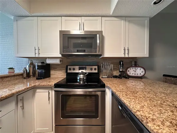 4923 25TH ST W #104, Bradenton, FL 34207