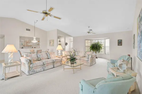 4360 PRESIDENTIAL AVENUE CIR E, Bradenton, FL 34203