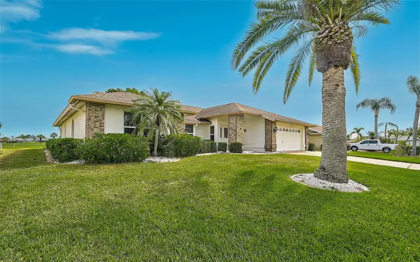 4360 PRESIDENTIAL AVENUE CIR E, Bradenton, FL 34203