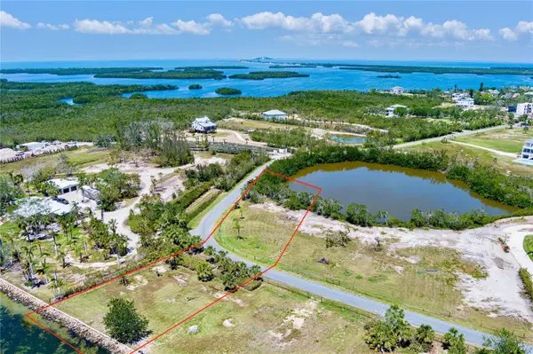 285 HORSESHOE LOOP RD, Terra Ceia, FL 34250