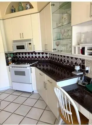 8974 GREY OAKS AVE, Sarasota, FL 34238