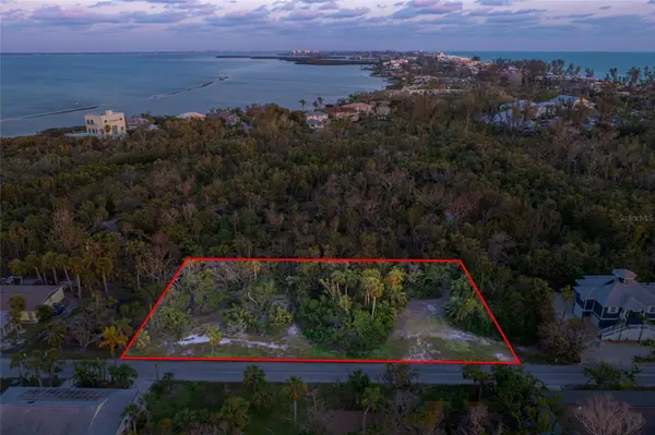 560 GULF BAY RD, Longboat Key, FL 34228