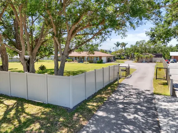 5024 37TH ST E, Bradenton, FL 34203