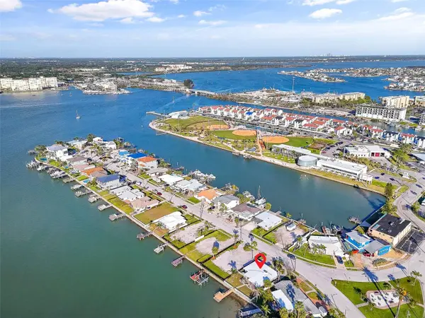 15305 HARBOR DR, Madeira Beach, FL 33708
