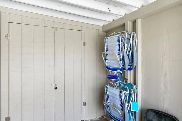5824 WILDWOOD AVE, Sarasota, FL 34231