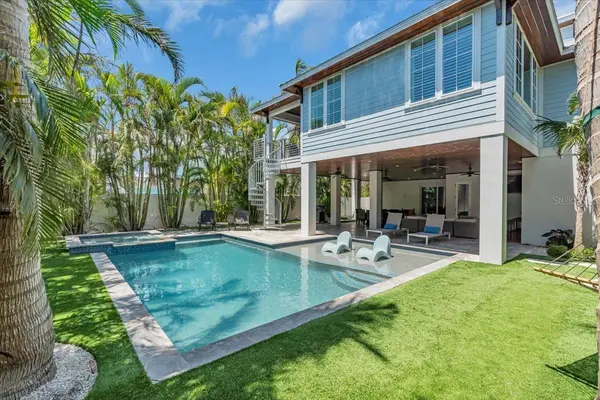 222 WILLOW AVE, Anna Maria, FL 34216