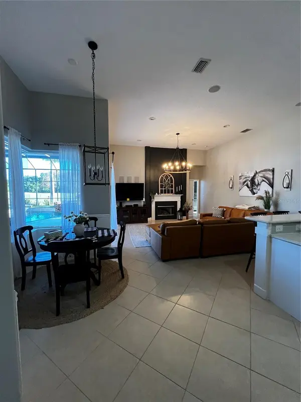 7742 CAMDEN HARBOUR DR, Bradenton, FL 34212