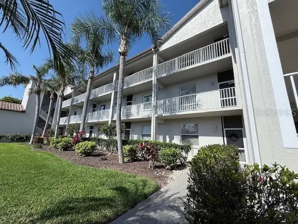 8755 OLDE HICKORY AVE #7109, Sarasota, FL 34238