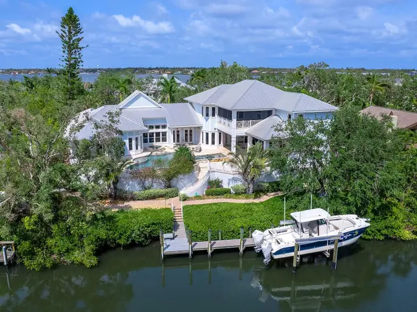 5132 JUNGLE PLUM RD, Sarasota, FL 34242