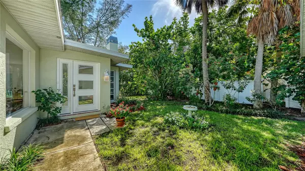120 HAMMOCK RD, Anna Maria, FL 34216