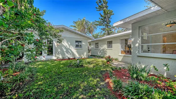 120 HAMMOCK RD, Anna Maria, FL 34216