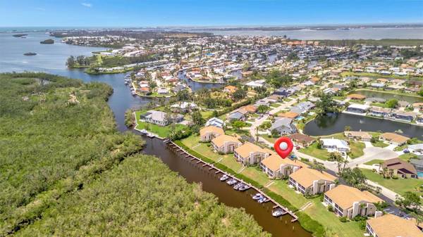 8710 54TH AVE W #8710, Bradenton, FL 34210
