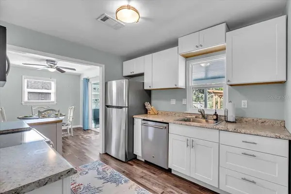 3843 CHAPEL DR, Sarasota, FL 34234