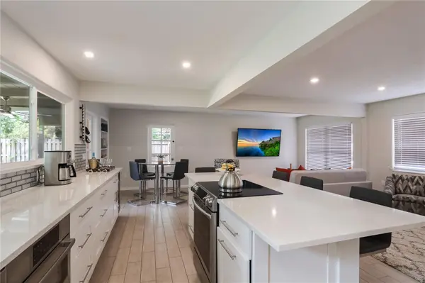 2266 CLEMATIS ST, Sarasota, FL 34239