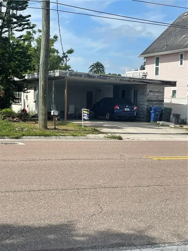 2445 WEBBER ST, Sarasota, FL 34239