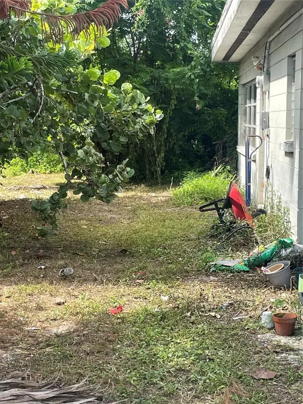 2445 WEBBER ST, Sarasota, FL 34239