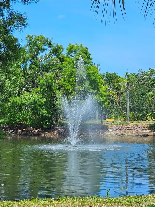 5711 BENTGRASS DR #19-203, Sarasota, FL 34235