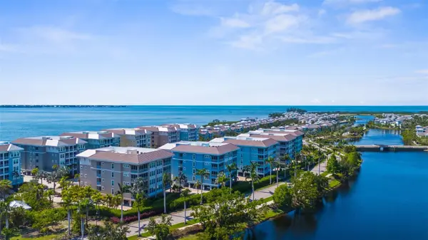 395 ARUBA CIR #401, Bradenton, FL 34209