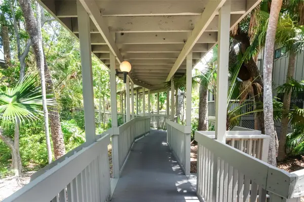 1347 LANDINGS DR #6, Sarasota, FL 34231
