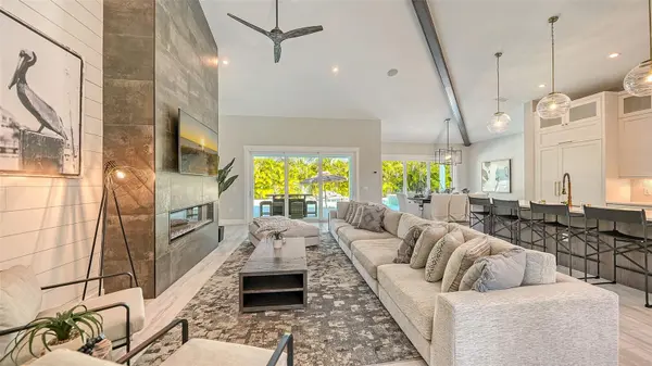 8006 20TH PL W, Bradenton, FL 34209
