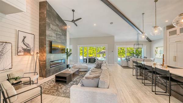 8006 20TH PL W, Bradenton, FL 34209