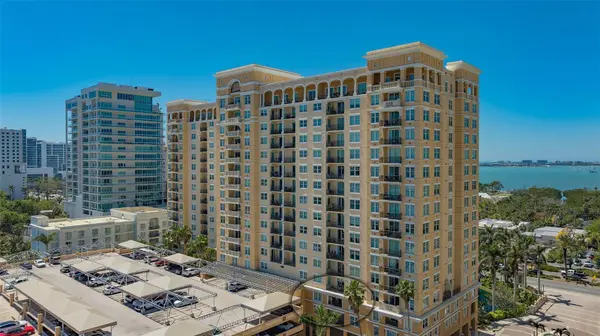 750 N TAMIAMI TRL #304, Sarasota, FL 34236