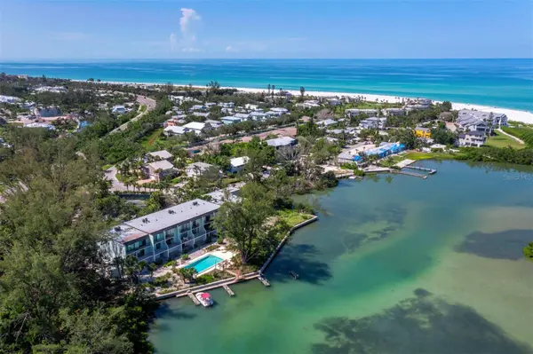 490 N SHORE RD #6, Longboat Key, FL 34228