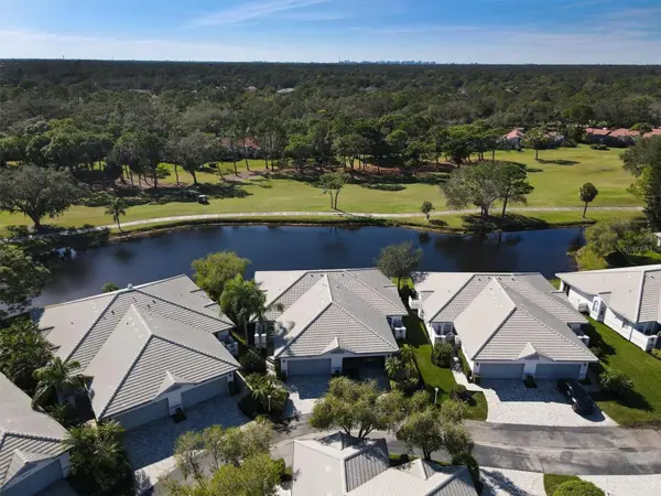 5662 LONG COMMON CIR #8, Sarasota, FL 34235
