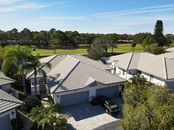 5662 LONG COMMON CIR #8, Sarasota, FL 34235