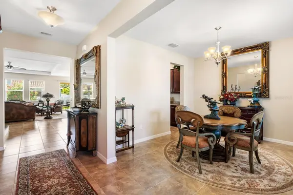 3039 ORIOLE DR, Sarasota, FL 34243