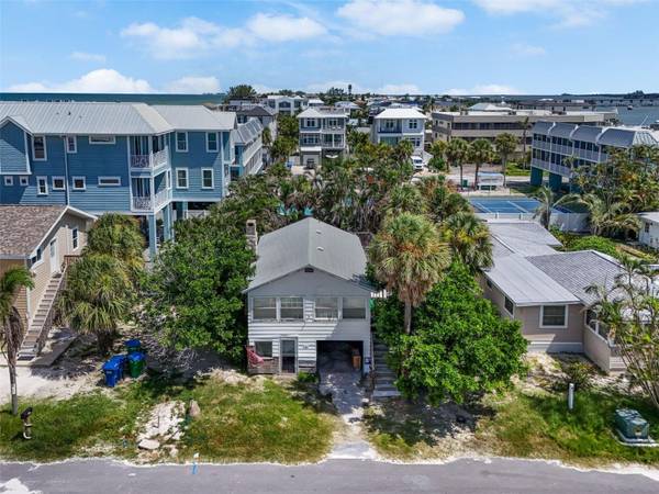 104 10TH ST S, Bradenton Beach, FL 34217
