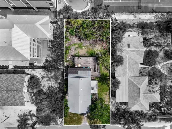 104 10TH ST S, Bradenton Beach, FL 34217