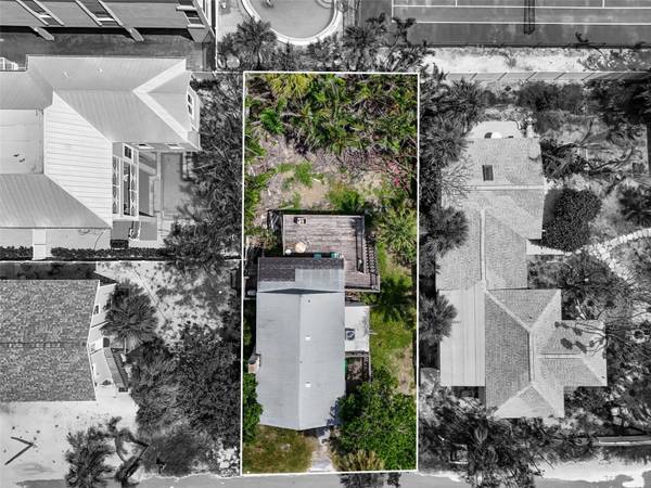 104 10TH ST S, Bradenton Beach, FL 34217