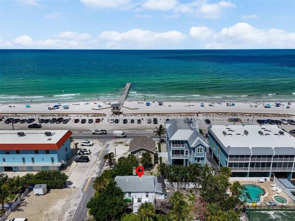 104 10TH ST S, Bradenton Beach, FL 34217