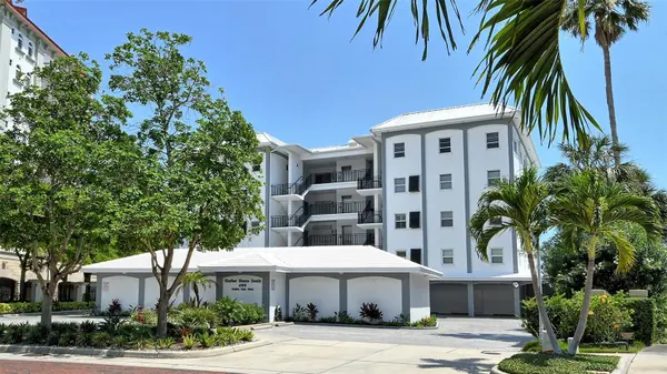 400 GOLDEN GATE PT #31, Sarasota, FL 34236