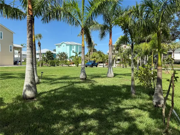 124 BURNS RD, Terra Ceia, FL 34250