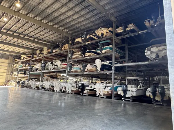 570 BLACKBURN POINT RD #11, Osprey, FL 34229