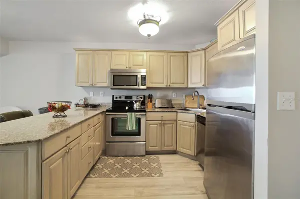 1050 LONGBOAT CLUB RD #702, Longboat Key, FL 34228