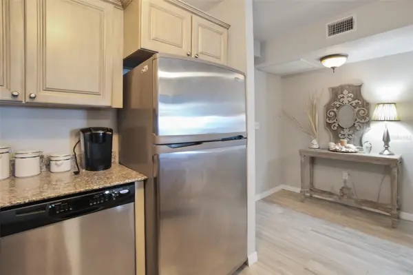 1050 LONGBOAT CLUB RD #702, Longboat Key, FL 34228