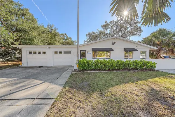 4242 MCINTOSH LN, Sarasota, FL 34232