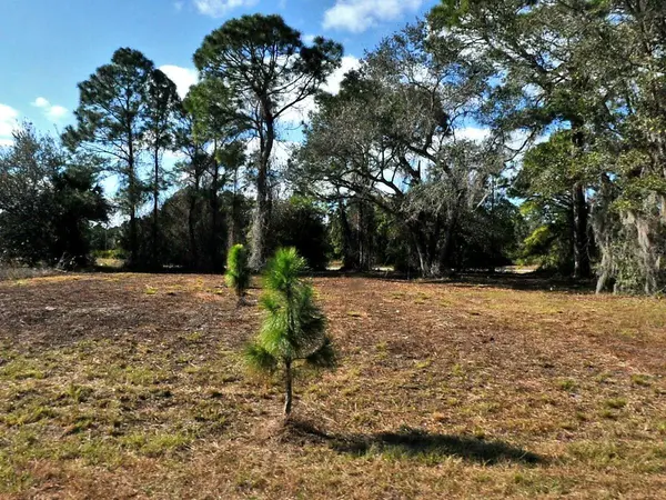 LONGFELLOW LN, North Port, FL 34288