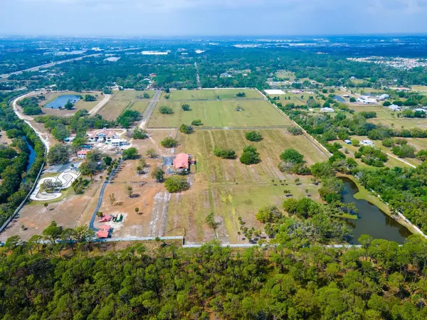 600 N JACKSON RD, Venice, FL 34292