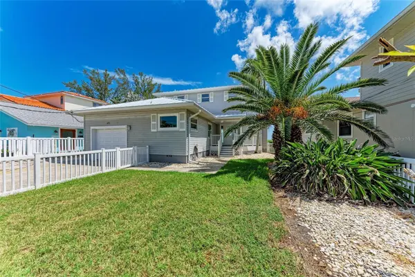 893 N SHORE DR, Anna Maria, FL 34216