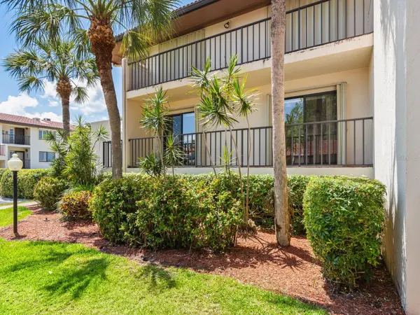 3440 WILD OAK BAY BLVD #127, Bradenton, FL 34210