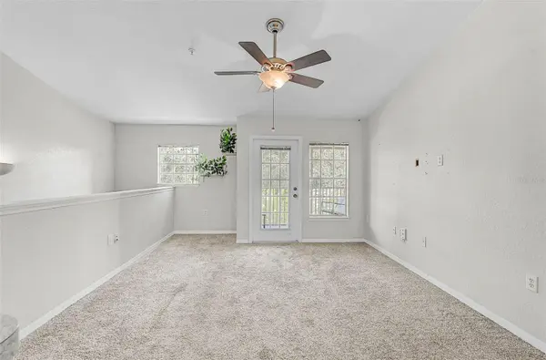 8827 MANOR LOOP #204, Lakewood Ranch, FL 34202