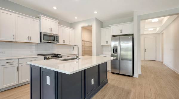 2234 LADY PALM LOOP, Bradenton, FL 34212