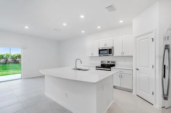 3035 NOVARA LN, Lakewood Ranch, FL 34211